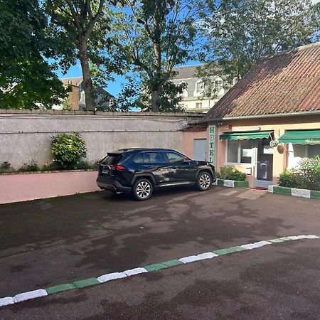 Hotel Saint - Charles Rambouillet Eksteriør bilde